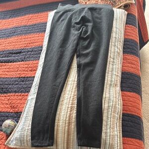 Gray  Leggings American Eagle. Size M. Barely worn